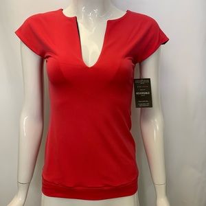 EVA VERRO CAP SL, SLIT NECK REVERSIBLE TOPpink/blk